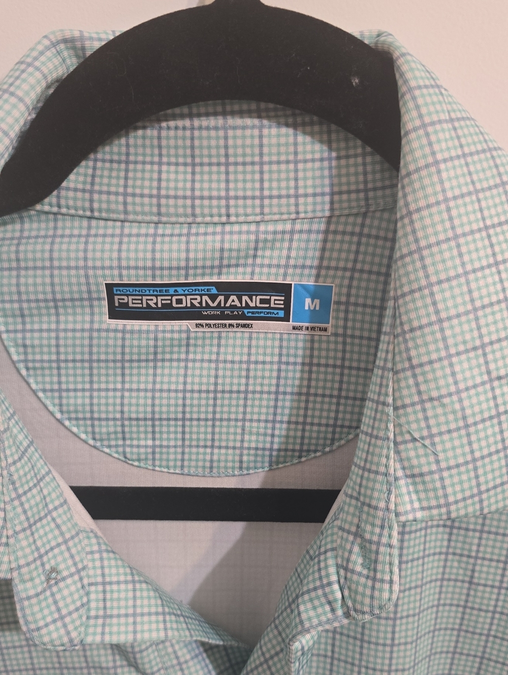 Roundtree & Yorke Men's Light Green and White Check Dress Shirt